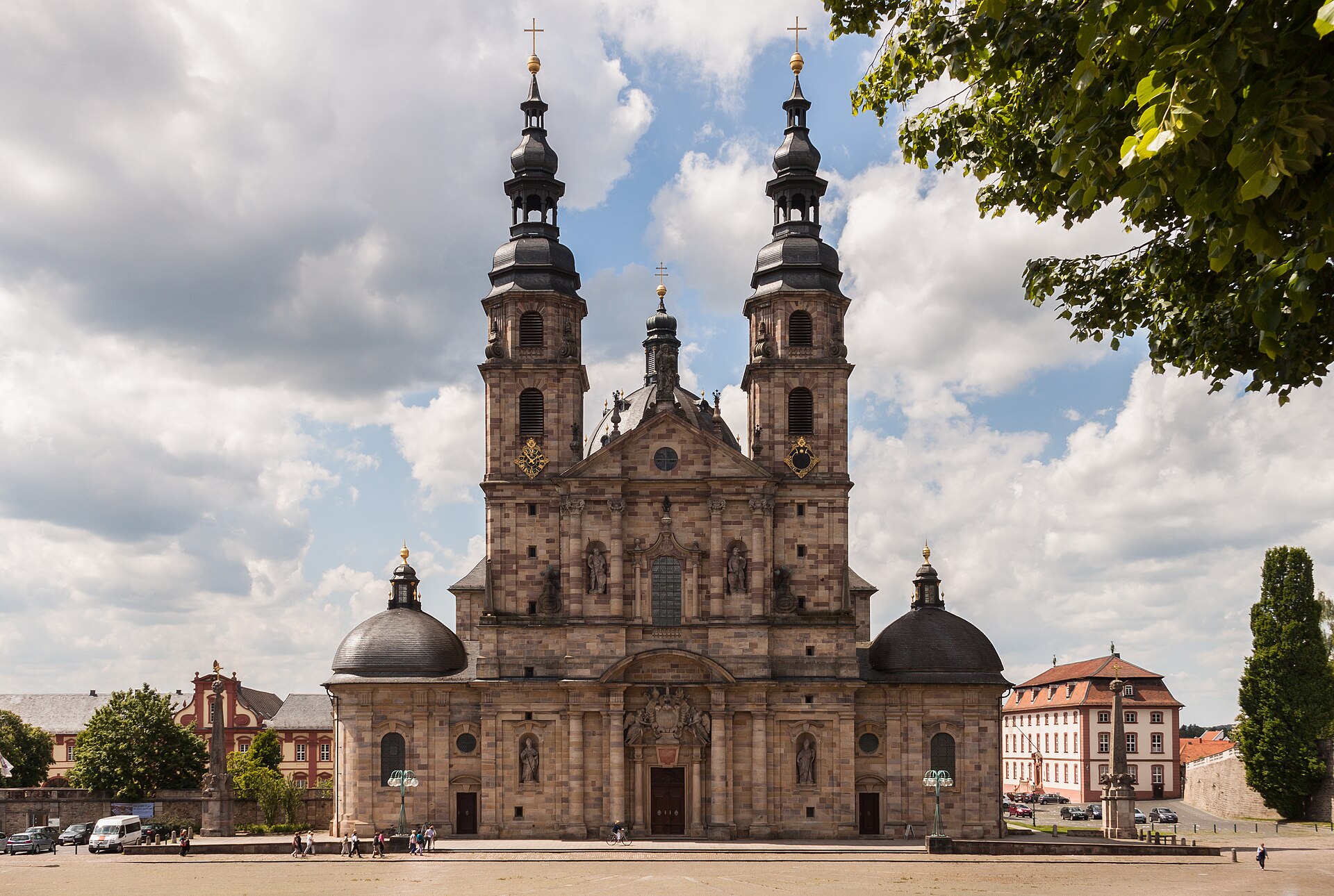 Dom